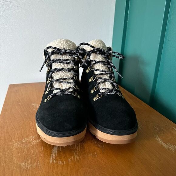 Sorel Women’s Black Cream Hi-Line Hiker Cozy Boot Waterproof Suede Upper Faux Sh - Picture 4 of 12